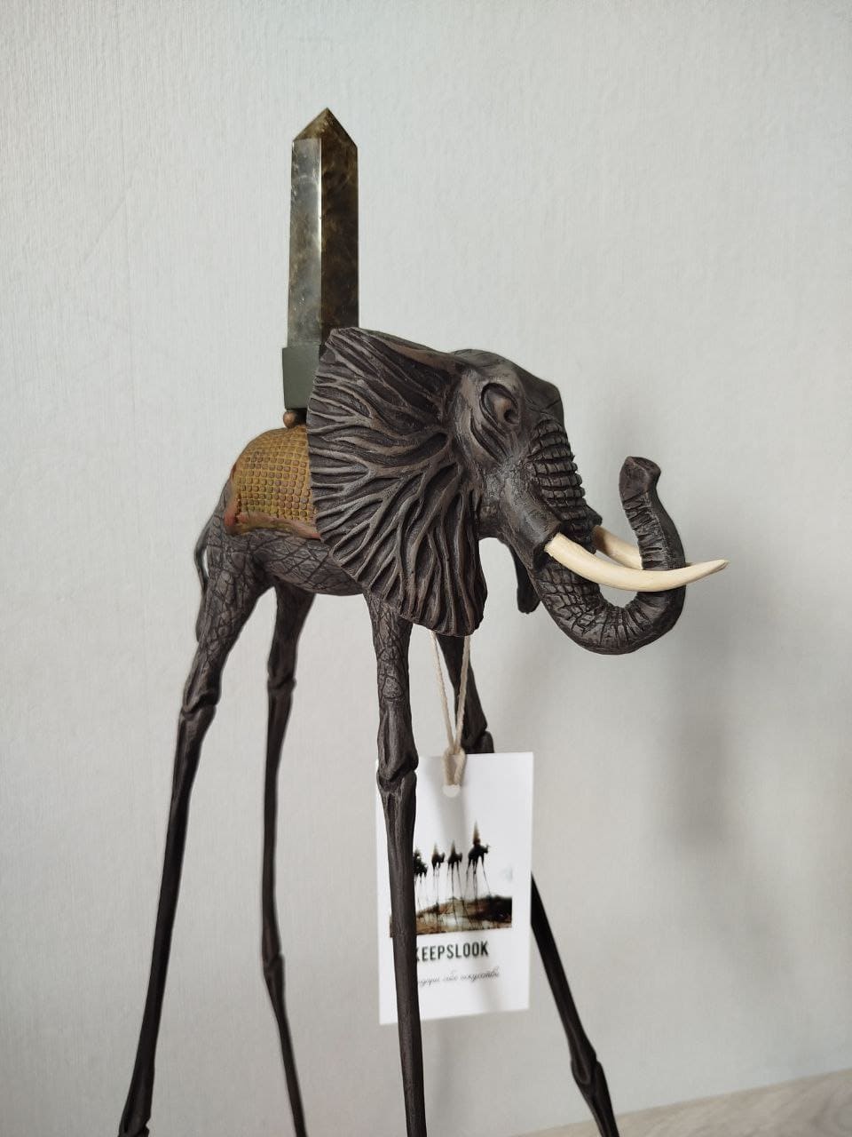 Авторская статуэтка слона "Космический" с инкрустацией из лабрадора — коричневая готовая работа ручной работы