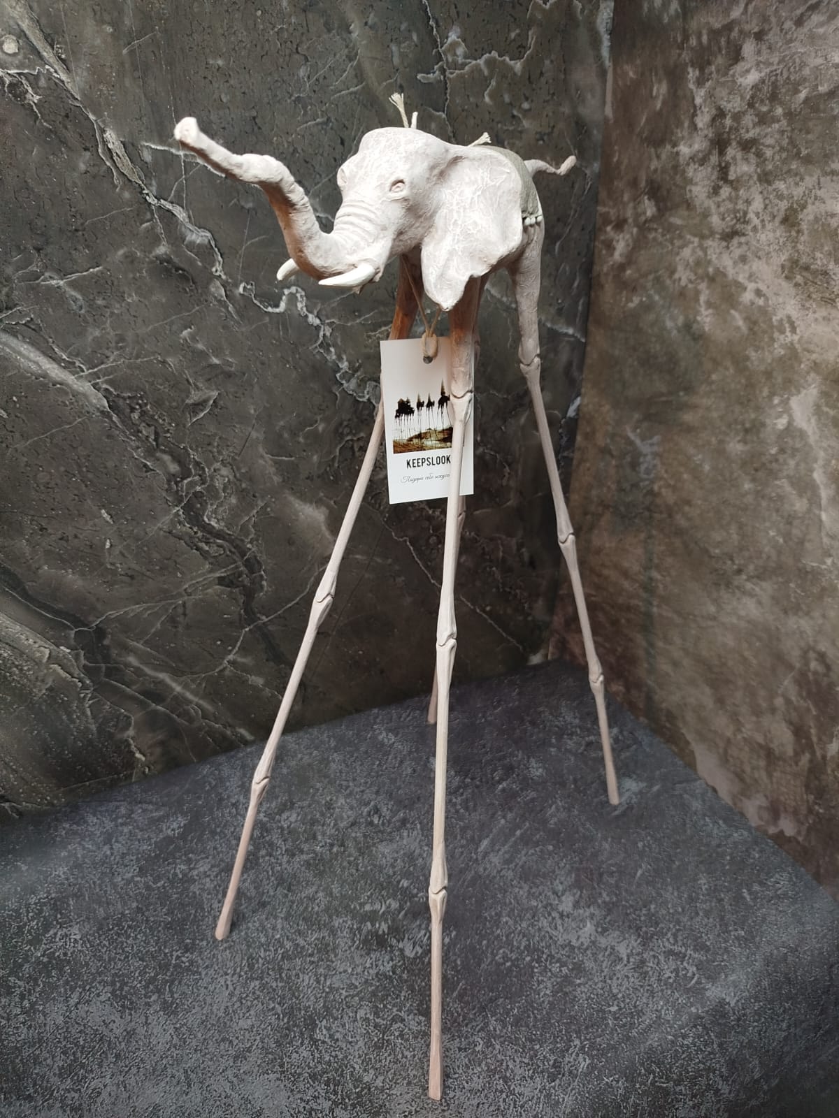 Авторская статуэтка слона "Веселый" в нежном оттенке розовая пудра — готовая работа ручной работы